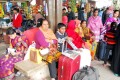 ২০ দলীয় জটের ডাকা অনির্দিষ্ট কালের অবরধে ট্রেনের অপেক্ষায় যাত্রীরা। ছবিটি তুলেছেন আমাদের চিফ ফটো সাংবাদিক আব্দুল হালিম।  