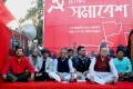 শুক্রবার জাতীয় প্রেসক্লাবের সামনে বাসযোগ্য ঢাকার দাবিতে সমাবেশ করে সিপিবি-পিএনএস