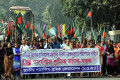 এ টি এন ফ্যাশন শ্রমিকদের ২ মাসের বকেয়া বেতন-ভাতা পরিশোধের দাবিতে শুক্রবার জাতীয় প্রেসক্লাবের সামনে বিক্ষোভ মিছিল করে জাতীয় গার্মেন্টস শ্রমিক ফেডারেশন - পিএনএস