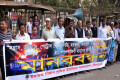 বিভিন্ন দাবিতে সোমবার জাতীয় প্রেসক্লাবের সামনে মানব বন্ধন করে ইমারত নির্মাণ শ্রমিক ইউনিয়ন বাংলাদেশ - পিএনএস