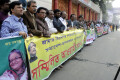বুধবার বায়তুল মোকাররাম মসজিদের দক্ষিন গেইটে বিভিন্ন দাবিতে মানব বন্ধন করে সরকার পন্থী কয়েকটি সংগঠন - পিএনএস