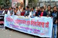 বাসে অগ্নি সংযোগ ও পেট্রোল বোমা হামলা থেকে জীবনের নিরাপত্তার দাবিতে রবিবার জাতীয় প্রেসক্লাবের সামনে মানব বন্ধন করে জয় বাংলা সাংবাদিক মঞ্চ - পিএনএস