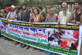 বিভিন্ন দাবিতে মঙ্গলবার জাতীয় প্রেসক্লাবের সামনে মানব বন্ধন করে ভাসানী ন্যাপ সহ কয়েকটি সংগঠন -পিএনএস