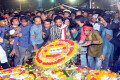 আন্তর্জাতিক মাতৃভাষা দিবস ২০১৫ উপলক্ষে শনিবার কেন্দ্রীয় শহীদ মিনারে ফুল দিয়ে ভাষা শহীদদের প্রতি শ্রদ্ধা নিবেদন করেন গণজাগরণ মঞ্চ -পিএনএস