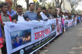 বোমাবাজী,অগ্নিসংযোগ ও সহিংসতার বিরুদ্ধে শান্তির পক্ষে মানব বন্ধন করে বাংলাদেশ চতুর্থ শ্রেণী সরকারী কর্মচারী সমিতি - পিএনএস