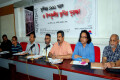 বুধবার জাতীয় প্রেসক্লাবে ঘূর্ণিঝড় ১৯৯১ স্মরণ ও উপকূলীয় ভূমির সুরক্ষা শীর্ষক আলোচনা সভায় উপস্থিত অতিথিবৃন্দ –পিএনএস 