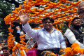 বৃহস্পতিবার ঘোড়ার গাড়িতে চড়ে প্রথম অফিস করতে আসেন ঢাকা দক্ষিন সিটি কর্পোরেশনের নির্বাচিত মেয়র মোঃ সাইদ খোকন –পিএনএস 