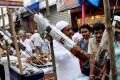 রমজান উপলক্ষে ঢাকার চকবাজারে বাহারি ইফতারি কিনতে ক্রেতাদের ভিড়। ছবিটি তুলেছেন আমাদের চীফ ফটো সাংবাদিক আব্দুল হালিম –পিএনএস