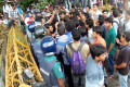 বেসরকারি বিশ্ববিদ্যালয়ের উপর আরপিত ১০% ভ্যাট প্রত্যাহারের দাবিতে সোমবার জাতীয় প্রেসক্লাবের সামনে বিক্ষোভ সমাবেশ ও মিছিল করে বেসরকারি বিশ্ববিদ্যালয় শিক্ষা অধিকার আন্দোলন –পিএনএস 