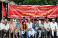 শুক্রবার জাতীয় প্রেসক্লাবের সামনে সংবাদ সম্মেলন করে সোয়ান গার্মেন্টস এর নির্যাতিত শ্রমিকবৃন্দ –পিএনএস