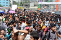 বেসরকারী বিশ্ববিদ্যালয়ের শিক্ষার্থীদের ওপর আরোপিত ভ্যাট প্রত্যাহার করায় শিক্ষার্থীদের উল্লাস। ছবিটি সোমবার রাজধানীর রামপুরা থেকে তুলেছেন আমাদের চীপ ফটো সাংবাদিক আব্দুল হালিম –পিএনএস