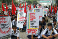 শিক্ষার ব্যয় বৃদ্ধির প্রতিবাদে বৃহস্পতিবার জাতীয় প্রেসক্লাবের সামনে ছাত্র সমাবেশ করে সমাজতান্ত্রিক ছাত্র ফ্রন্ট –পিএনএস