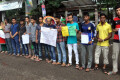 বিভিন্ন দাবিতে শনিবার জাতীয় প্রেসক্লাবের সামনে মানব বন্ধন করে মেডিকেল ভর্তি ইচ্ছু ছাত্র-ছাত্রীরা –পিএনএস 