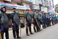 বৃহস্পতিবার জামায়াতের ডাকা ২৪ ঘণ্টা হরতাল চলাকালে রাজধানীর নয়া পল্টন বিএনপির কেন্দ্রীয়  কার্যালয়ের সামনে পুলিশের সতর্ক অবস্থান –পিএনএস