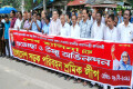 বুধবার জাতীয় প্রেসক্লাবের সামনে প্রধানমন্ত্রী শেখ হাসিনার জন্মদিন ও জাতিসংঘে বাংলায় ভাষণ দেয়ায় শুভেচ্ছা ও উষ্ণ অভিনন্দন জানায় বাংলাদেশ সড়ক পরিবহন শ্রমিক লীগ । -পিএনএস।