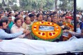সোমবার জাতীয় প্রেসক্লাবে সাংবাদিক জগলুল আহমেদের মরদেহে ফুল দিয়ে সম্মান জানায় বিএনপি-পিএনএস