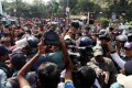মীর কাশেম আলীর মৃত্যু দন্ডাদেশ দিলে রাজধানীর শাহবাগ থেকে আনন্দ মিছিল করে গন জাগরন মঞ্ছ-পিএনএস