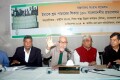 বুধবার জাতীয় প্রেসক্লাবে ইরাকে শ্রমিক পাচারের শিকার ১৮০ বাংলাদেশীর প্রত্যেকে ক্ষতিপূরণের দাবিতে সংবাদ সম্মেলন করে তাদের স্বজনেরা-পিএনএস