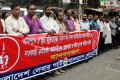 ভুয়া মুক্তিযোদ্ধা ৫ সচিব সহ ১৮৬ জন সরকারী কর্মকর্তার শাস্তির দাবিতে মানববন্ধন করে বাংলাদেশ লেবার পার্টি-পিএনএস