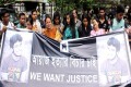 বৃহস্পতিবার জাতীয় প্রেসক্লাবের সামনে আয়াজ হত্যার বিচারের দাবিতে মানববন্ধন করে-পিএনএস
