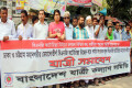 সিএনজি অটোরিক্সা মিটারে চলাচলের দাবীতে বাংলাদেশ যাত্রী কল্যাণ সমিতি জাতীয় প্রেসক্লাবের সামনে সমাবেশ করে-পিএনএস