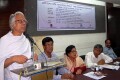শুক্রবার জাতীয় প্রেসক্লাবে ঢাকা বিশ্ববিদ্যালয় সহ কয়েকটি সংগঠনের আয়োজনে প্রবীণদের প্রতি অসদাচরণ বিষয়ক বিশ্ব সচেতনতা দিবস-২০১৪ উপলক্ষে সেমিনারে উপস্থিত অতিথি বৃন্দ-পিএনএস