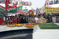 মহান বিজয় দিবস উপলক্ষে মঙ্গলবার শহীদ রাষ্ট্রপতি জিয়াউর রহমান  এর মাজারে ফুল দিয়ে স্রদ্ধা জানান বিএনপির চেয়ারপার্সন বেগম খালেদা জিয়া-পিএনএস