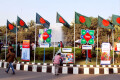 বিজয় দিবস উপলক্ষে রাজধানীর প্রধান প্রধান সড়ক রঙ্গিন সাজে সজ্জিত করা হয়-পিএনএস
