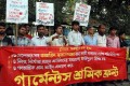 বিভিন্ন দাবিতে শুক্রবার জাতীয় প্রেস ক্লাবের সামনে মানব বন্ধন ও বিক্ষোভ মিছিল করে গার্মেন্টস শ্রমিক ফ্রন্ট-পিএনএস