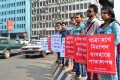 ফুটওভার ব্রিজ ব্যবহার না করে প্রধান সড়ক দিয়ে রাস্তা পার হওয়ায় রাজধানীর কারওয়ানবাজার, বাংলামোটর ও ফার্মগেট এলাকায় মোট ২০৪ জন পথচারীকে জরিমানা করেছেন ভ্রাম্যমাণ আদালত-পিএনএস