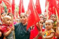 হামিম স্পোর্টস ওয়্যার খুলেদেওয়া সহ বিভিন্ন দাবিতে জাতীয় গার্মেন্টস শ্রমিক ফেডারেশন মিছিল করে শ্রম মন্ত্রনালয় ঘেরাও ও স্মারকলিপি পেস কর্মসূচি পালন করে-পিএনএস 