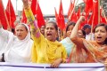 হামিম স্পোর্টস ওয়্যার খুলেদেওয়া সহ বিভিন্ন দাবিতে জাতীয় গার্মেন্টস শ্রমিক ফেডারেশন মিছিল করে শ্রম মন্ত্রনালয় ঘেরাও ও স্মারকলিপি পেস কর্মসূচি পালন করে-পিএনএস