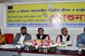 শনিবার জাতীয় প্রেসক্লাবে শারি ও হীউম্যান রাইটস ডিফেন্ডার ফোরাম আয়োজিত দলিত ও হরিজন গোষ্ঠীর বাস্তুহীন জীবন ও রাষ্ট্রের করনীয় শীর্ষক গণ শুনানীতে উপস্থিত অতিথি বৃন্দ-পিএনএস